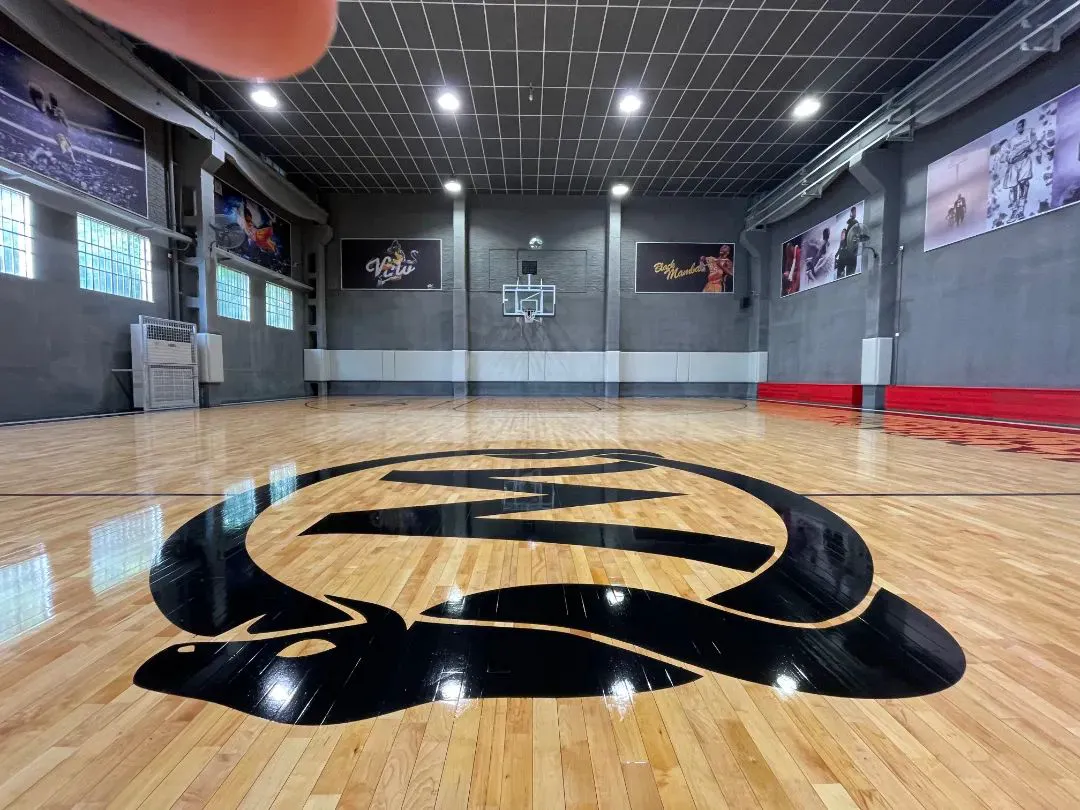 刻苦训练篮球时如何避免受伤的建议_0